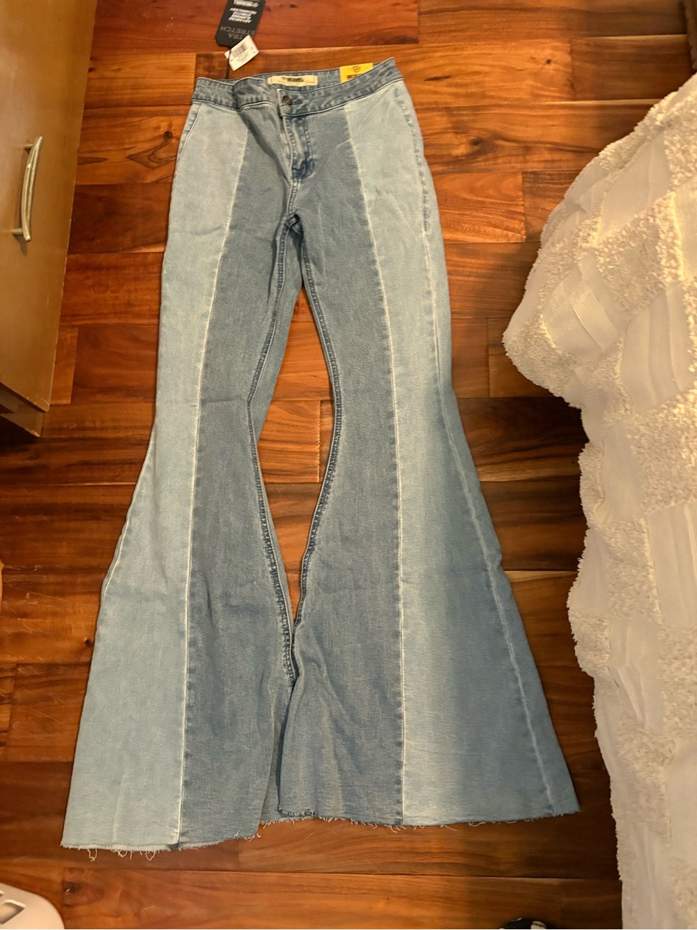NWT Rock & Roll Denim Two Tone Bargain Button Bell Jeans 27x34 (835)